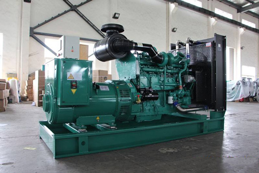 来宾320kw康明斯柴油发电车出租_COPY_COPY